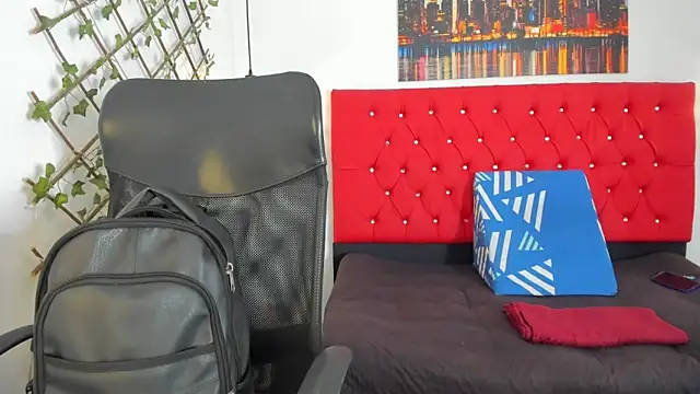 Snapshot of carolinacrus01 chatting on October 2025 02:40:01 PM carolinacrus01 online show from October 2025 02:40:01 PM