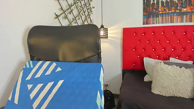 Snapshot of carolinacrus01 chatting on October 2025 02:18:02 PM carolinacrus01 online show from October 2025 02:18:02 PM