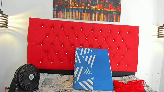 Snapshot of carolinacrus01 chatting on November 2025 03:44:02 PM carolinacrus01 online show from November 2025 03:44:02 PM