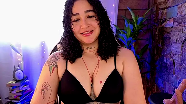 Snapshot of _kat_1995 chatting on September 2025 07:14:02 PM kat 1995 online show from September 2025 07:14:02 PM