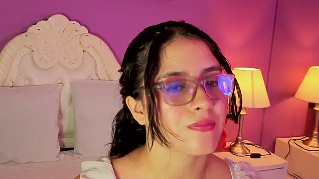 LiLLiAnderson online show from September 2025 12:05:02 PM