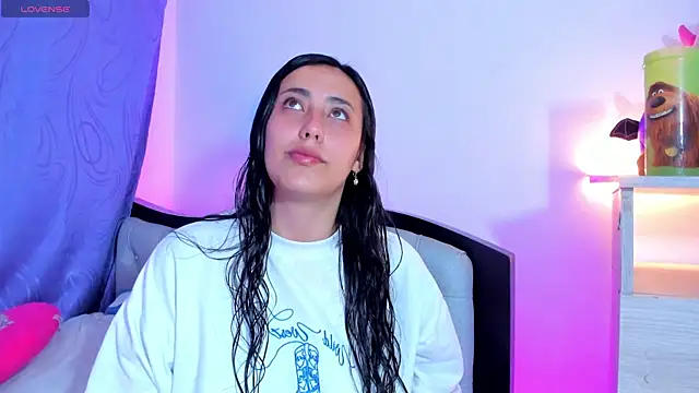 my aleja  online show from April 2026 01:03:01 AM