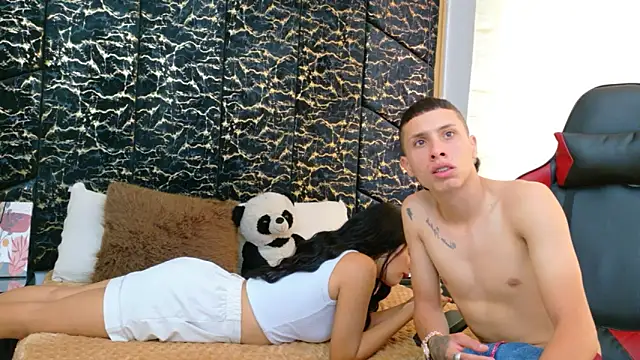 Snapshot of CattyANDnicky chatting on September 2025 01:00:02 PM CattyANDnicky online show from September 2025 01:00:02 PM