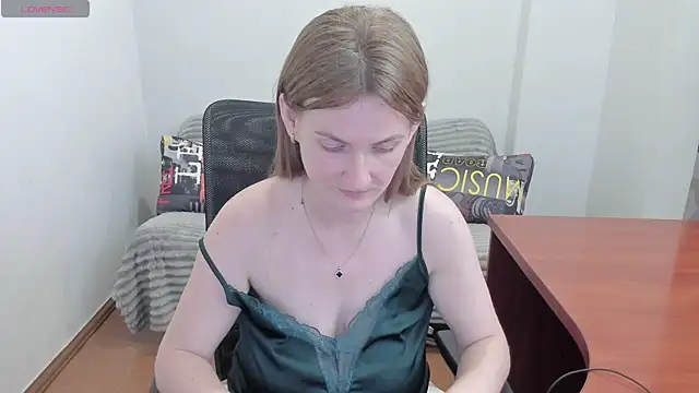 Snapshot of Alisha_Skyes chatting on June 2026 05:45:02 PM Alisha Skyes online show from June 2026 05:45:02 PM