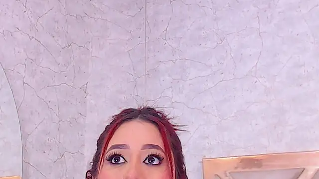 Snapshot of Sofy-Acevedo chatting on November 2025 01:00:02 PM Sofy-Acevedo online show from November 2025 01:00:02 PM