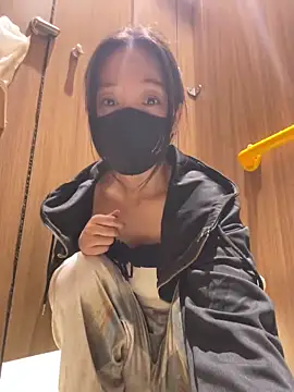 Snapshot of xinmeng-000 chatting on May 2026 07:24:02 AM xinmeng-000 online show from May 2026 07:24:02 AM