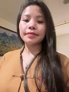 Snapshot of Bella_7777 chatting on May 2026 01:38:02 PM Bella 7777 online show from May 2026 01:38:02 PM