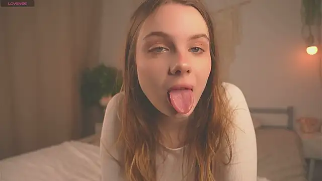 Lu  Lane online show from September 2025 07:55:02 AM