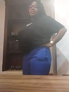 Snapshot of SheilaCoopers_ chatting on September 2025 11:03:01 AM SheilaCoopers online show from September 2025 11:03:01 AM