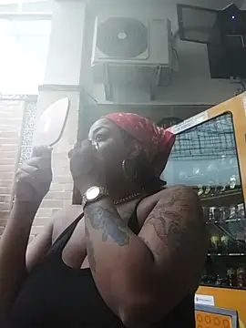 Snapshot of SheilaCoopers_ chatting on September 2025 11:14:01 AM SheilaCoopers online show from September 2025 11:14:01 AM