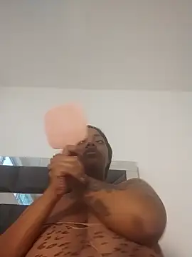 Snapshot of SheilaCoopers_ chatting on April 2026 11:58:01 AM SheilaCoopers online show from April 2026 11:58:01 AM