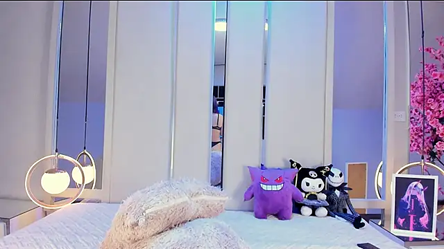 Snapshot of VesperVelvet chatting on November 2025 08:44:01 PM VesperVelvet online show from November 2025 08:44:01 PM