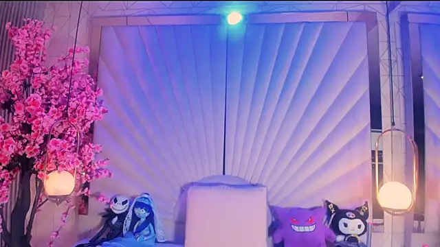 VesperVelvet online show from March 2026 04:35:01 AM