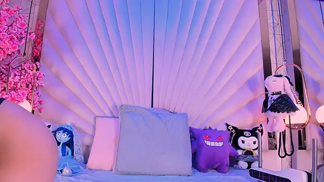 VesperVelvet online show from April 2026 05:23:01 AM