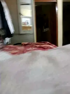 Snapshot of whitebullock chatting on April 2026 05:48:02 AM whitebullock online show from April 2026 05:48:02 AM