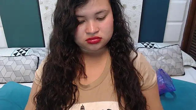 Madison Copers online show from November 2025 12:42:02 AM