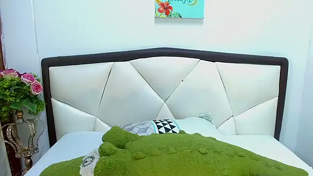 Madison Copers online show from March 2026 12:15:01 AM