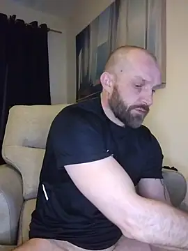 Andrewjames8391 online show from February 2026 01:01:02 PM