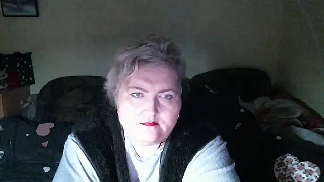 Snapshot of Lana555 chatting on November 2025 09:57:02 PM Lana555 online show from November 2025 09:57:02 PM