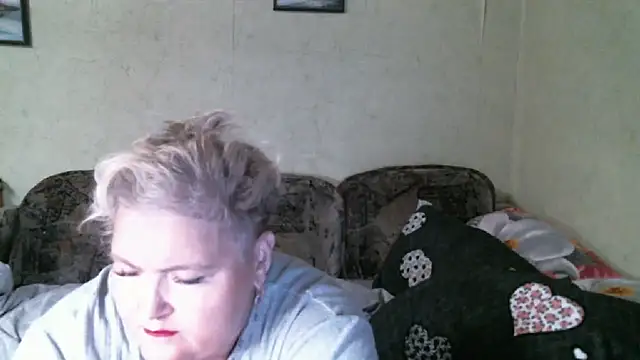 Snapshot of Lana555 chatting on December 2025 08:39:01 PM Lana555 online show from December 2025 08:39:01 PM