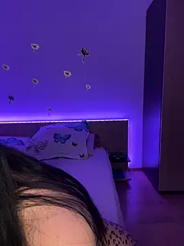 Snapshot of Mihadttraf chatting on November 2025 10:43:02 PM Mihadttraf online show from November 2025 10:43:02 PM