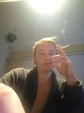 piercingpik online show from December 2025 10:40:01 PM