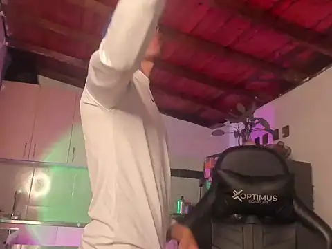 Snapshot of sai_cooper chatting on April 2026 12:05:01 AM sai cooper online show from April 2026 12:05:01 AM