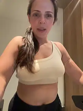 Lady LauraRose online show from January 2026 02:24:01 AM