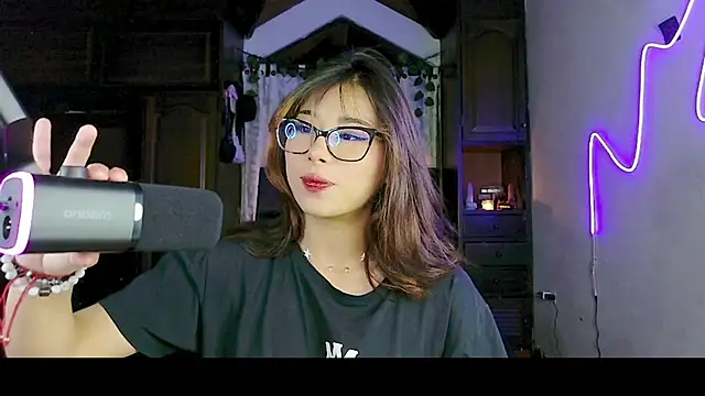 Shisuku Sophi online show from November 2025 05:17:02 AM