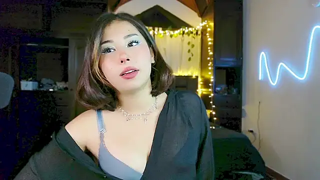 Shisuku Sophi online show from January 2026 05:55:01 AM