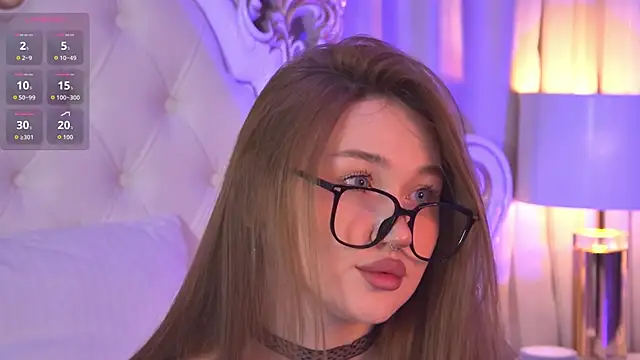 Snapshot of NancySmitts chatting on October 2025 03:45:01 PM NancySmitts online show from October 2025 03:45:01 PM