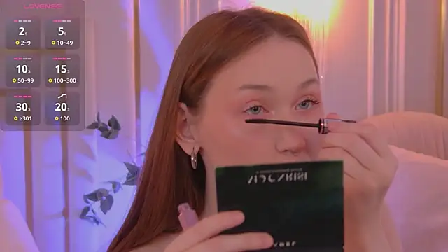 Snapshot of NancySmitts chatting on November 2025 03:52:02 PM NancySmitts online show from November 2025 03:52:02 PM