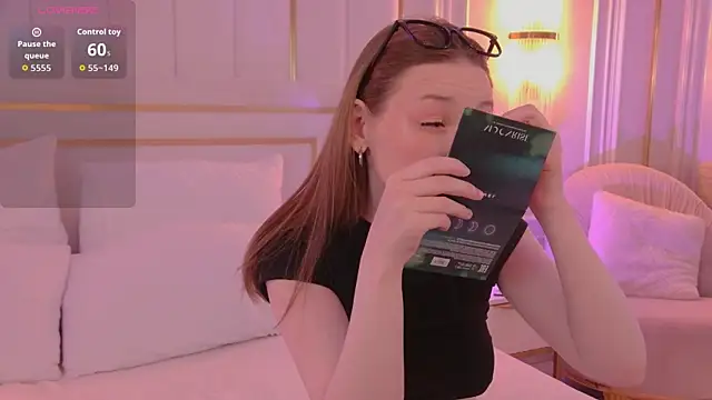 Snapshot of NancySmitts chatting on November 2025 03:45:01 PM NancySmitts online show from November 2025 03:45:01 PM