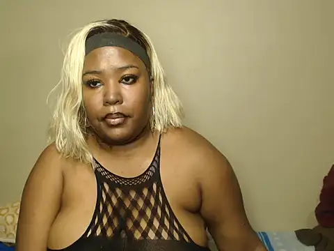 Snapshot of SexyEbonyy_ chatting on October 2025 10:18:01 PM SexyEbonyy online show from October 2025 10:18:01 PM