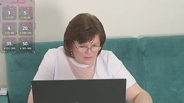 Snapshot of Sandra_Sunrise chatting on September 2025 09:00:02 AM Sandra Sunrise online show from September 2025 09:00:02 AM