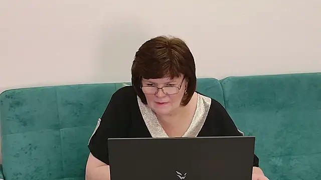 Snapshot of Sandra_Sunrise chatting on December 2025 10:57:02 AM Sandra Sunrise online show from December 2025 10:57:02 AM