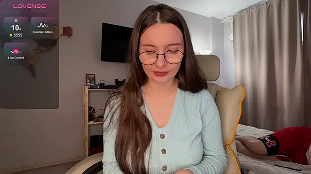 Snapshot of wwow_meow chatting on October 2025 06:34:02 AM wwow meow online show from October 2025 06:34:02 AM