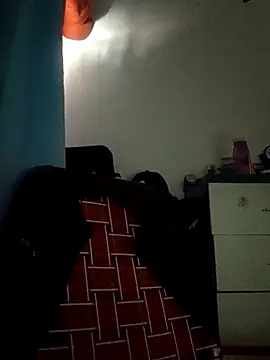 maxiiii125 online show from November 2025 04:00:02 PM