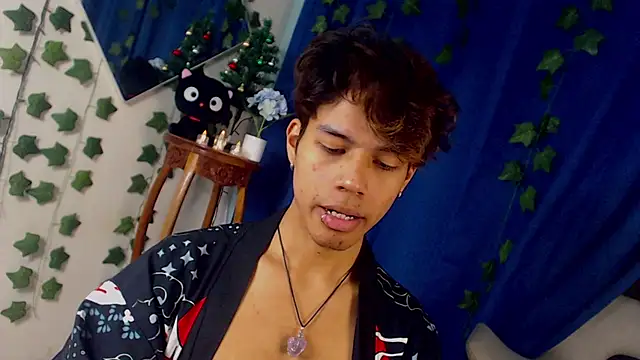 Kaoriimatsuii online show from November 2025 12:35:01 AM