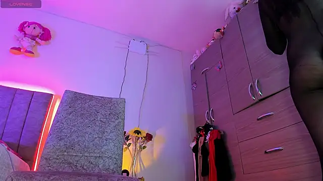 Snapshot of hot_Dariana_pantyhose chatting on April 2026 01:52:01 PM hot Dariana pantyhose online show from April 2026 01:52:01 PM