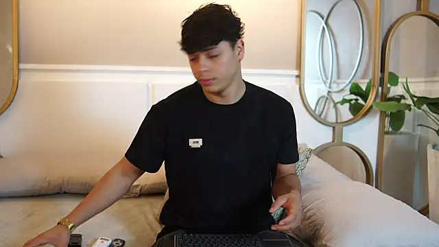 Ethan occonor online show from September 2025 12:51:02 PM