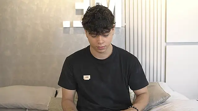 Ethan occonor online show from October 2025 06:41:02 PM