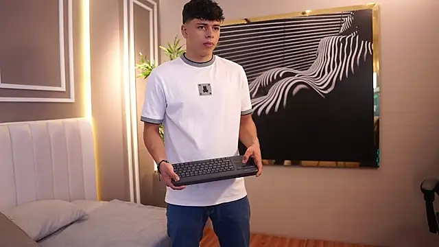 Ethan occonor online show from November 2025 12:31:02 PM