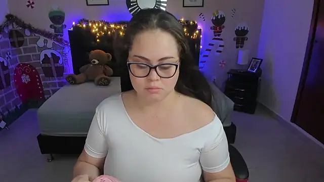 LolaVillalobos online show from January 2026 11:56:01 AM