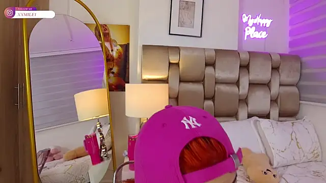 Snapshot of XXMILE chatting on February 2025 06:04:02 PM XXMILE online show from February 2025 06:04:02 PM