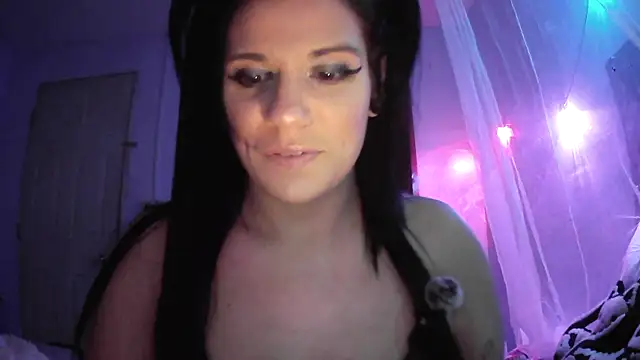 ovmilf online show from November 2025 04:01:02 AM