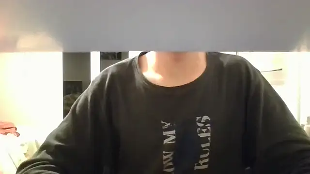 Snapshot of Alexpereezzz chatting on April 2026 09:02:02 PM Alexpereezzz online show from April 2026 09:02:02 PM