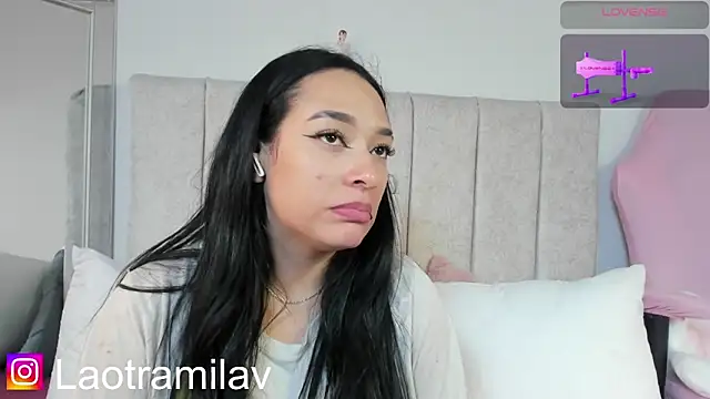 Snapshot of juliettaa_1 chatting on April 2026 11:32:02 PM juliettaa 1 online show from April 2026 11:32:02 PM