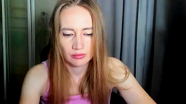 JessFoxxx online show from June 2026 03:05:02 AM