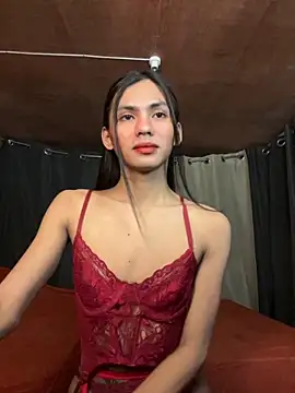 Ur latinahotpaprika online show from November 2025 02:29:02 PM